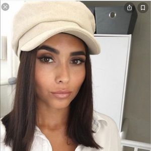 NWT ⭐️ Zara - Beige Bakery Boy Hat